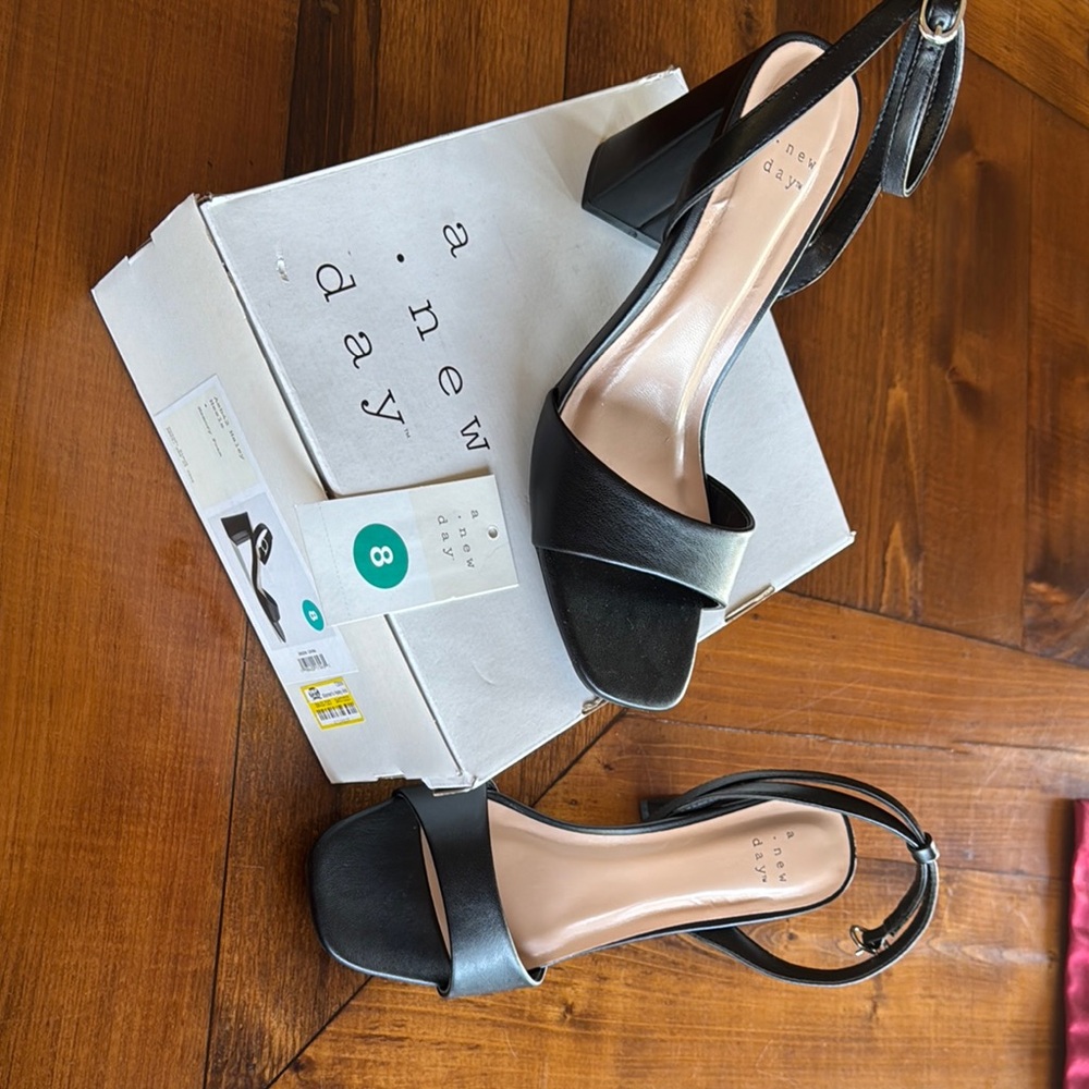 A New Day Black Strappy Block Heels - Picture 5 of 9